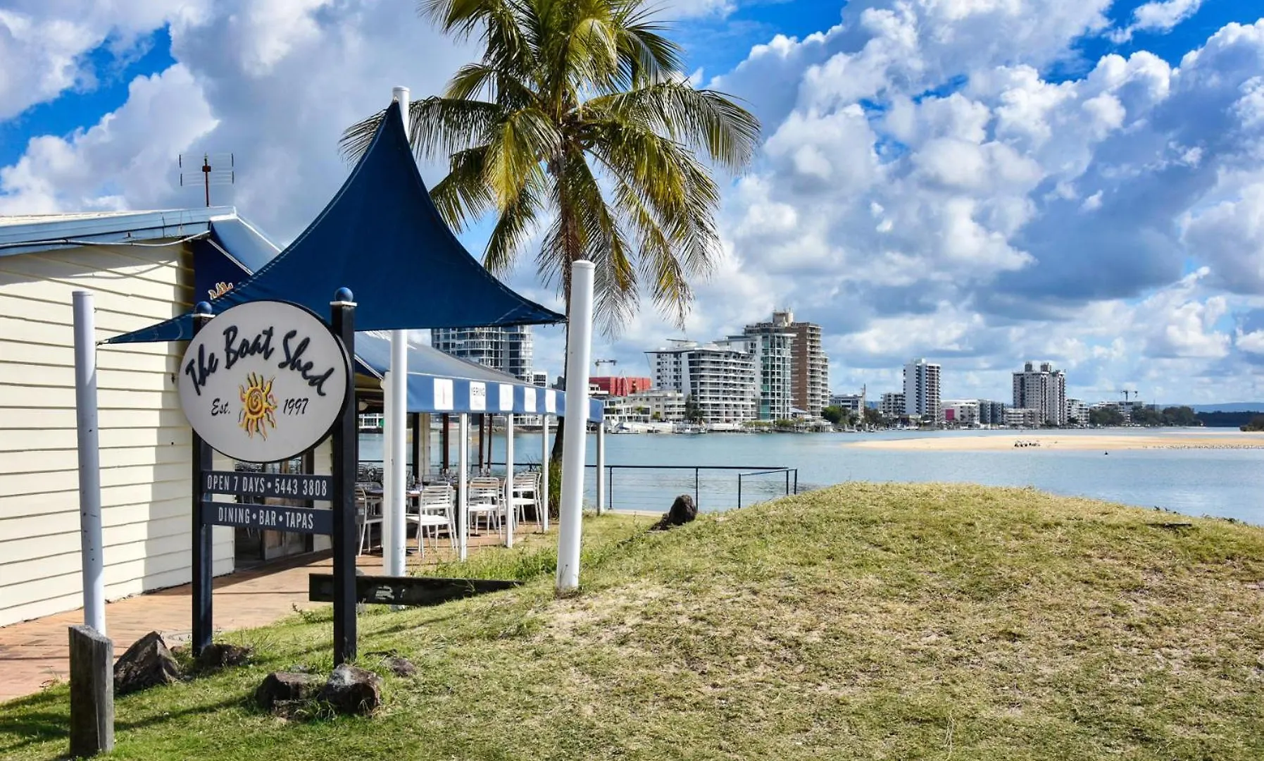 Luxe Coastal Escape, Sunny Coast Apartamento Maroochydore Austrália